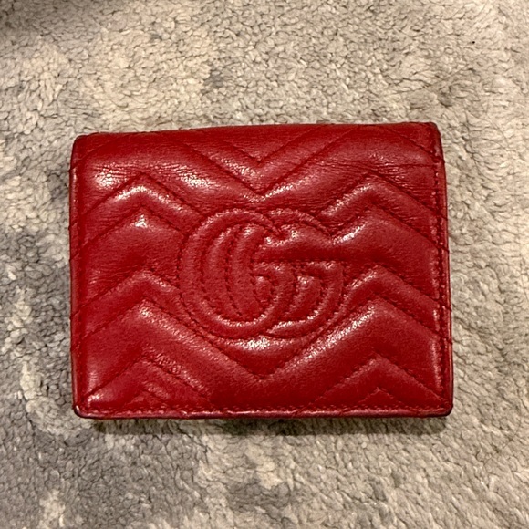 Gucci Red Quilted Leather Card Holder - Picture 2 of 5